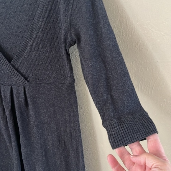 Mossimo Supply Co Gray Mock Wrap Sweater Lightweight 3/4 Sleeves Size Medium - Picture 5 of 15